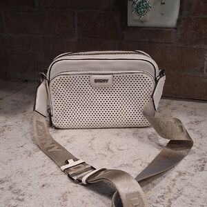 DKNY  Belt Bag/crossbody in White and Tan